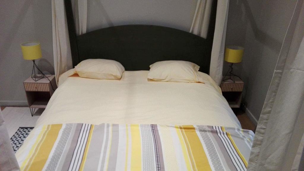 Central Yellow Apartment Apartment Brussels