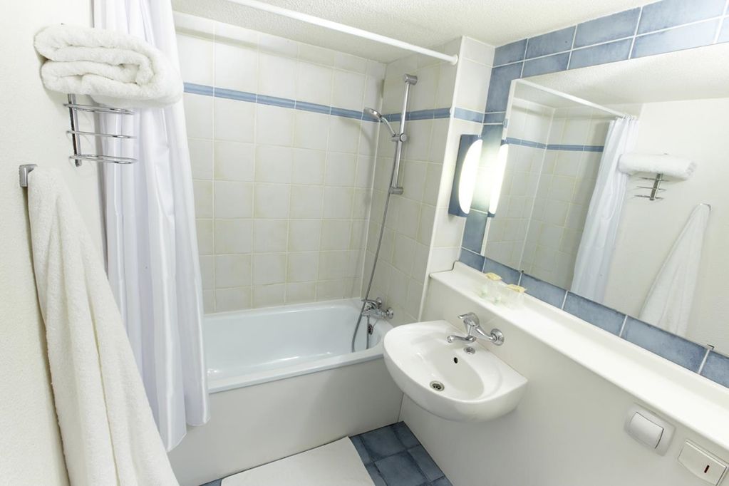 Hotel Dc & Restaurant South 3*