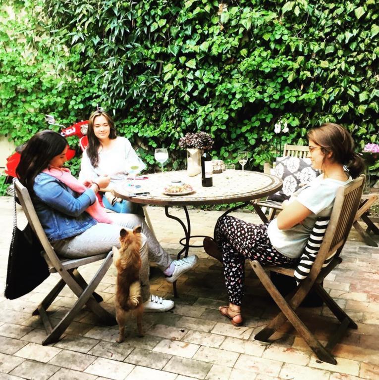 Sgt.pepper's Bed & Breakfast Ixelles