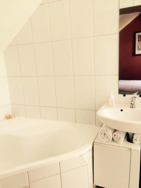 Appart-hotel Maison De La Lune - Petite D'etterbeek Aparthotel 3*