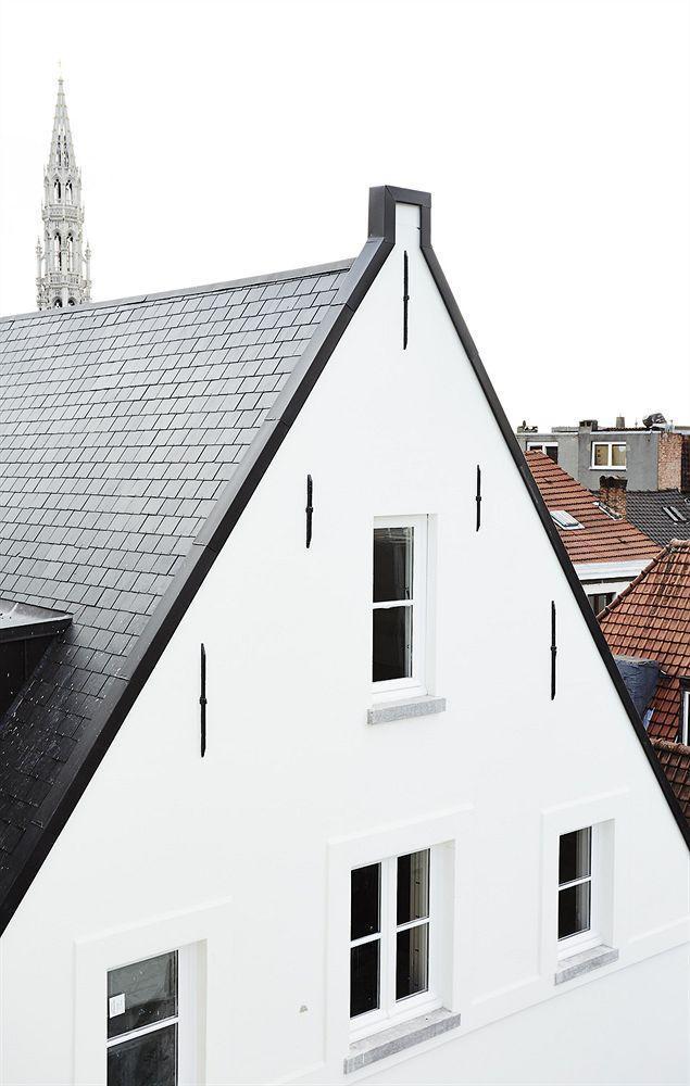 Des Galeries Hotel 4*