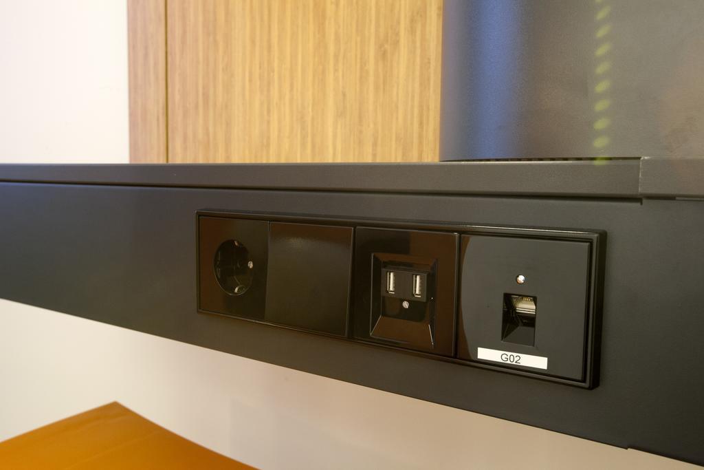 Easyhotel Centre Khách sạn 3*