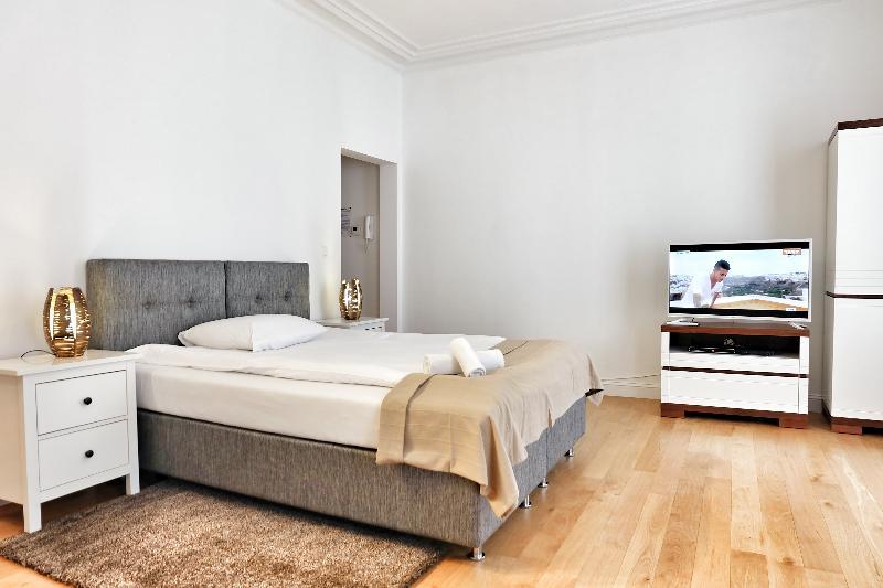 Spot Khách sạn hẻo lánh