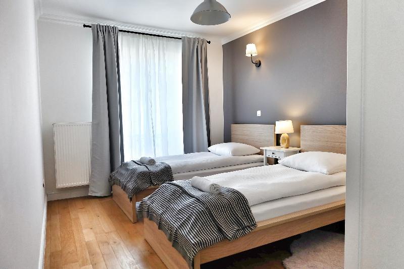 Spot Khách sạn hẻo lánh Brussels