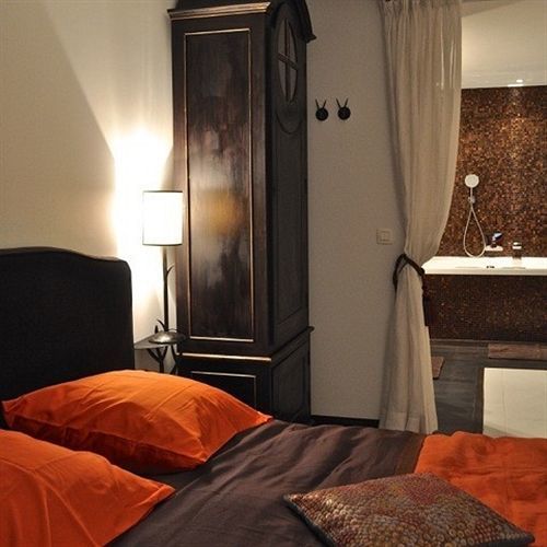 Un Jardin En Bed & Breakfast Saint-Gilles