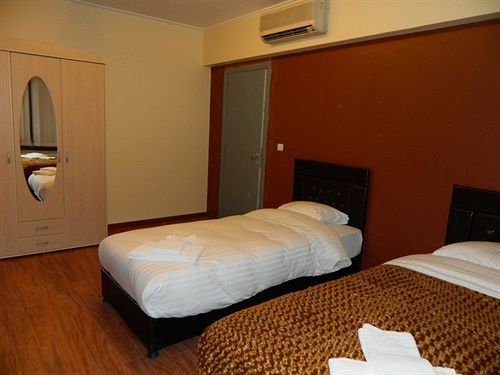 Sunrise Aparthotel 3*