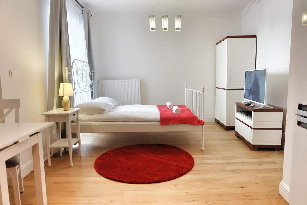Spot Khách sạn hẻo lánh Brussels