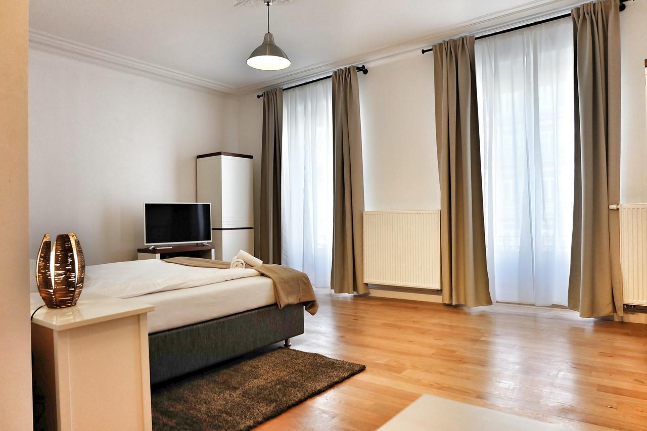 Aparthotel Top Spot 3*