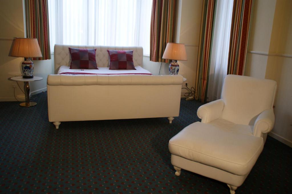 Western Park Brussels Hotel 4*