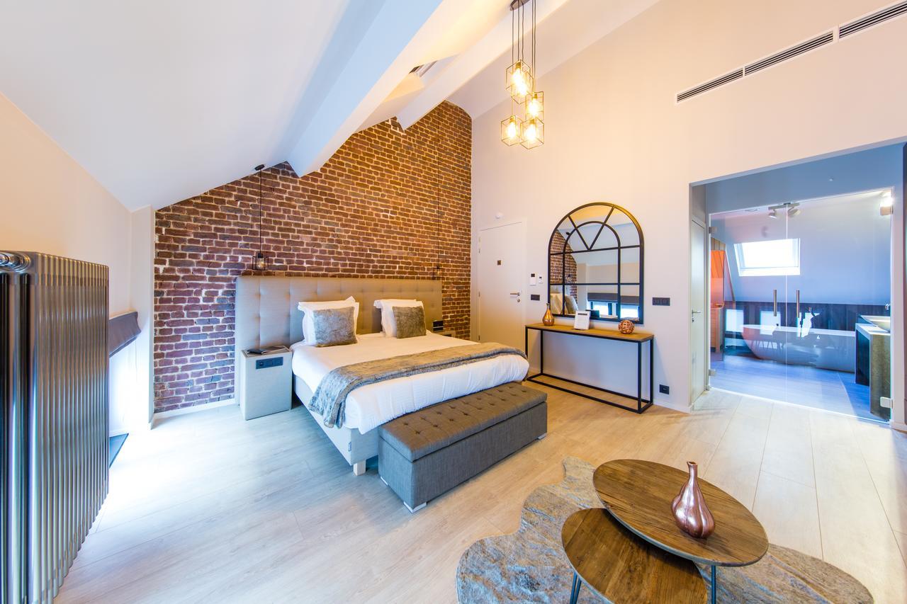 Apartment Secret Royal *