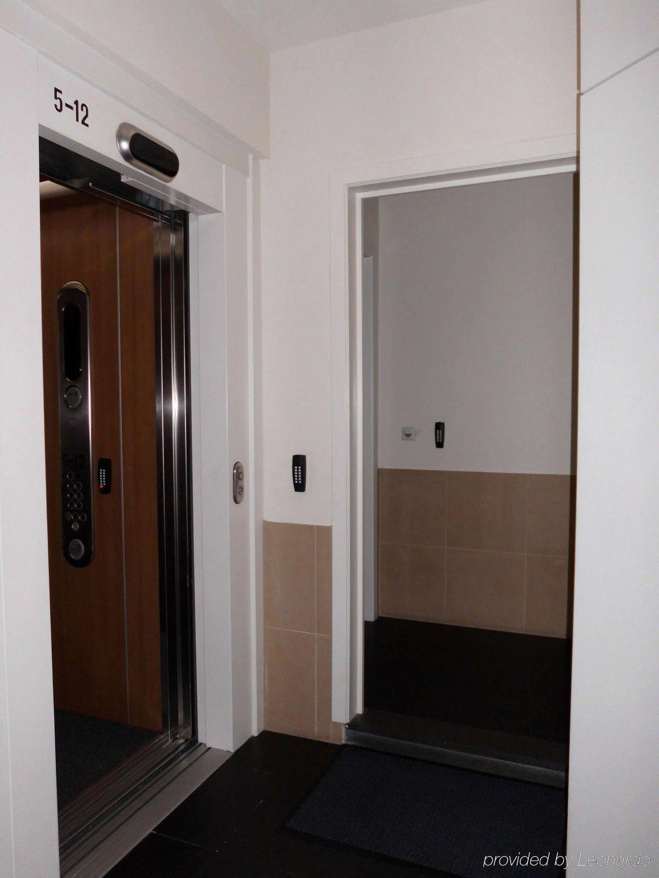 Rooms&apartments Housingbrussels Appartement *