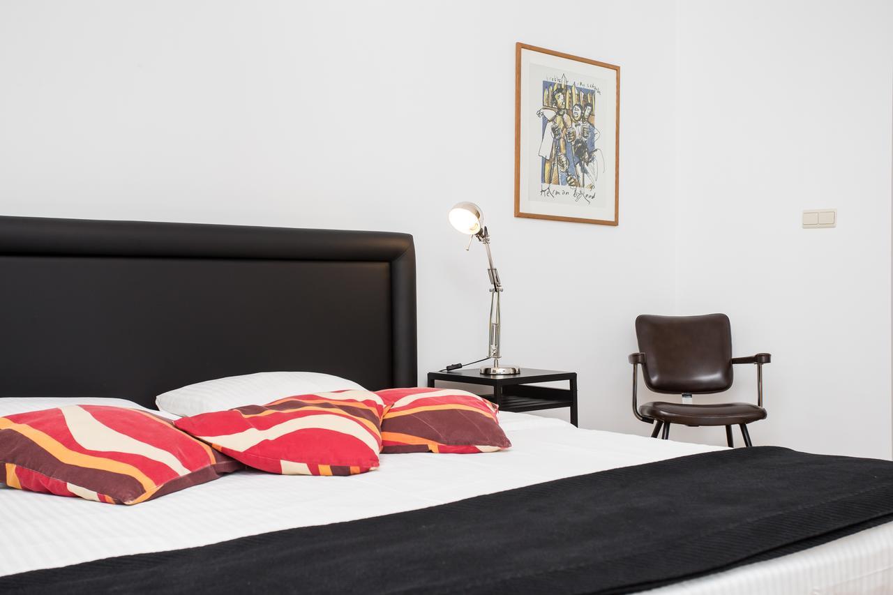 Nhà khách La Casa Bxl 3*