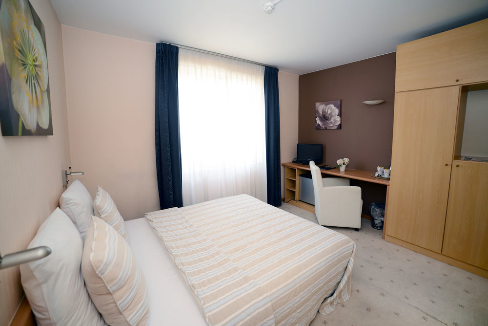 Khách sạn De Fierlant 3*