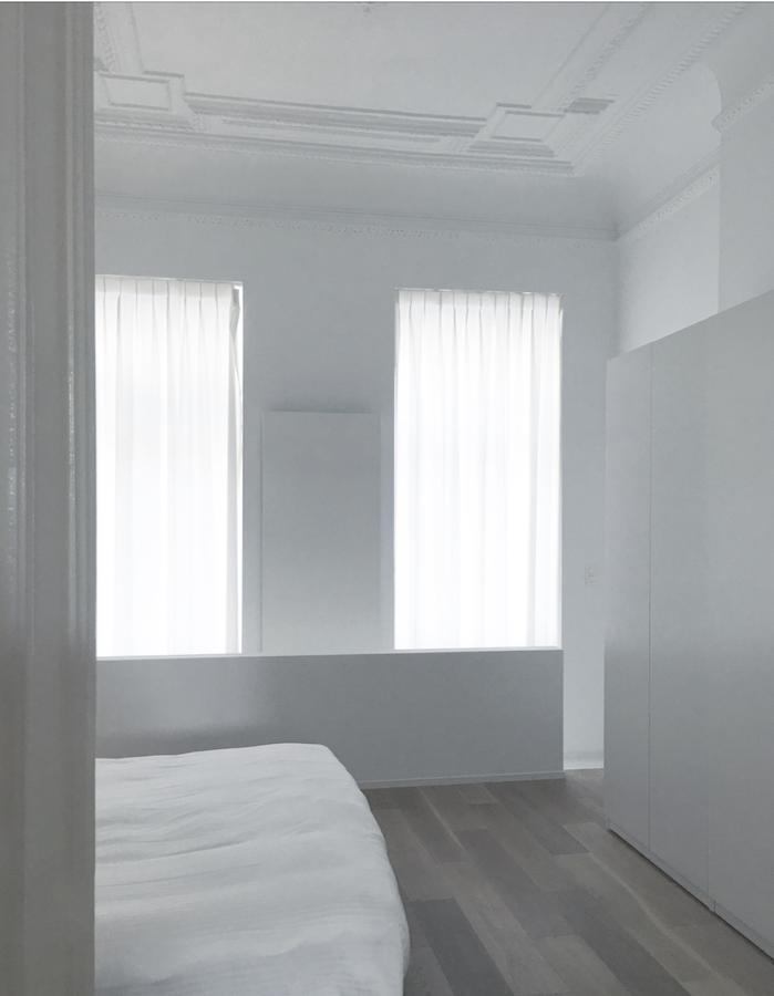 White 2 * Brussels