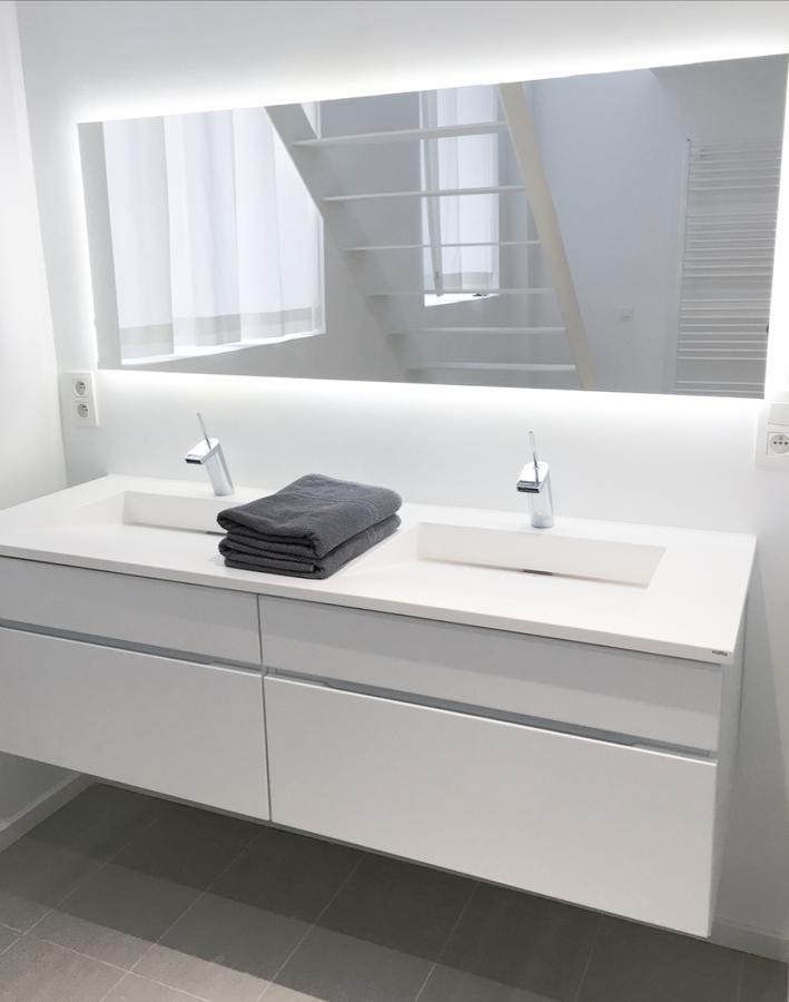 Apartment White 2