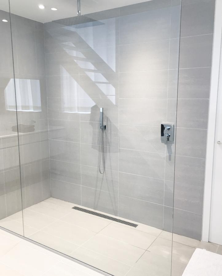 Apartment White 2 *