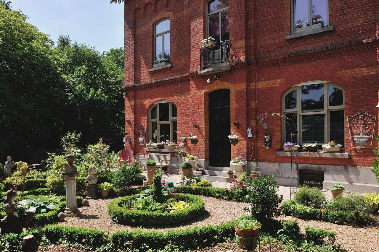 Les Taillis Bed & Breakfast *