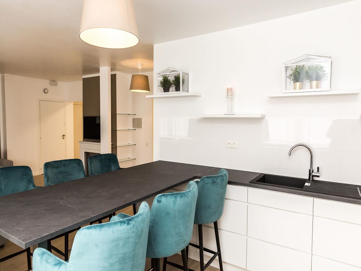 Michel Ange Halldis Apartment *