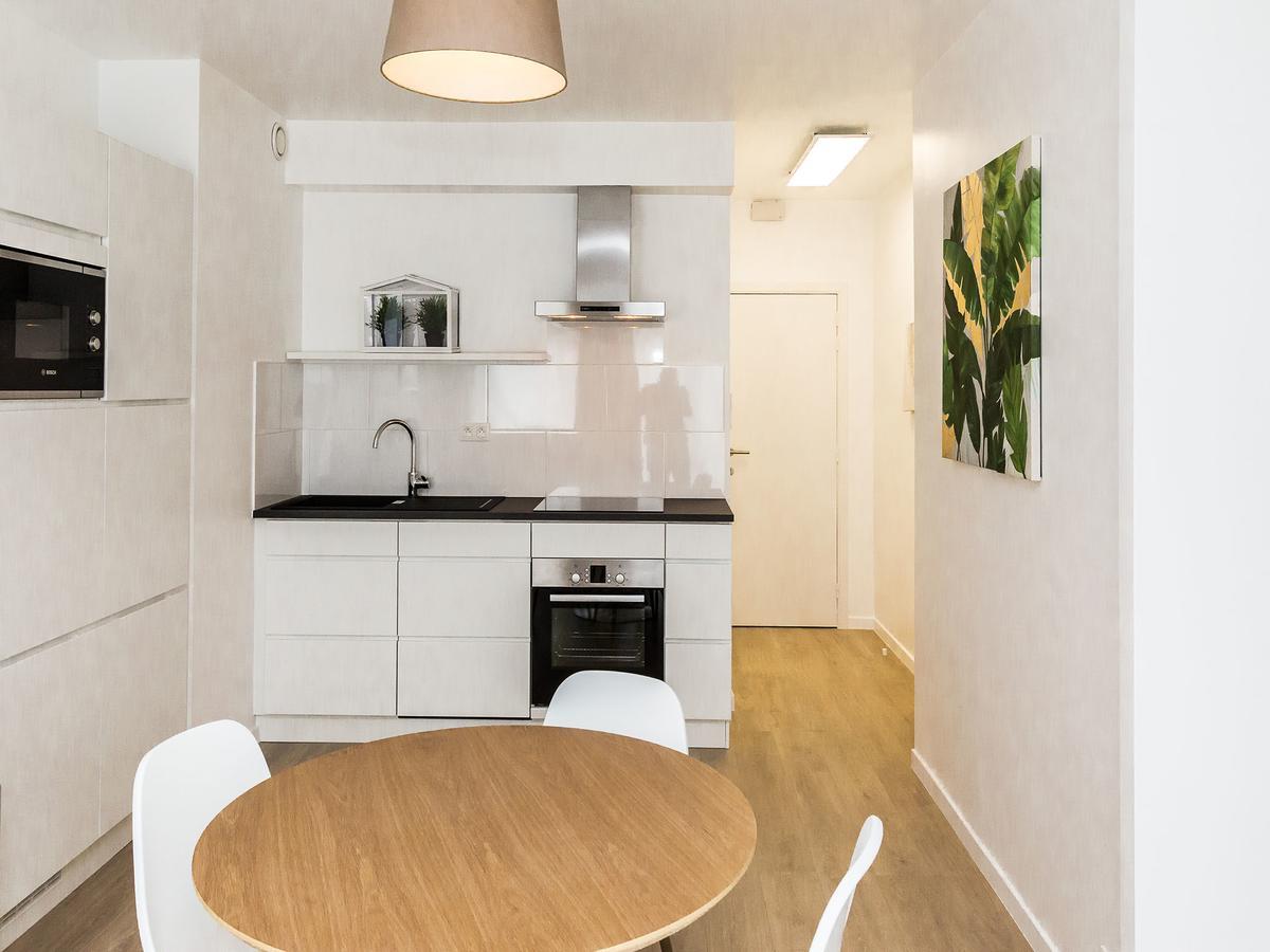 Michel Ange Halldis Apartment *