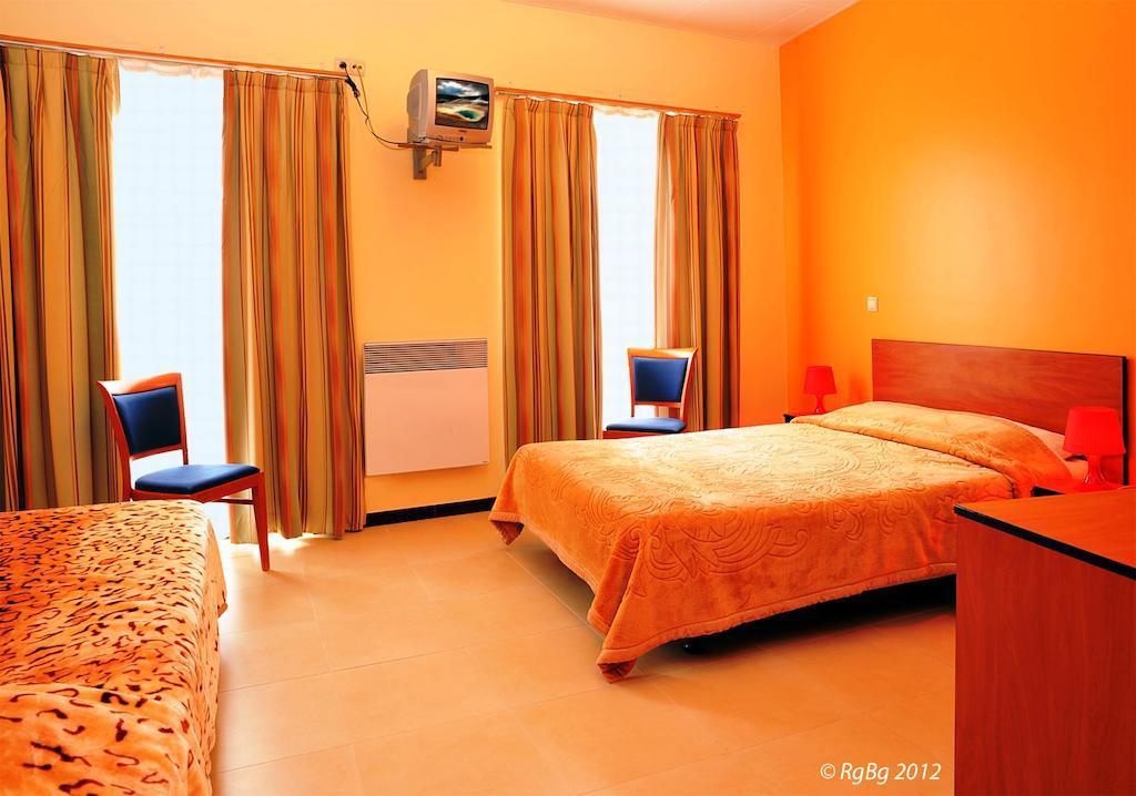 The Moon Hotel 2*