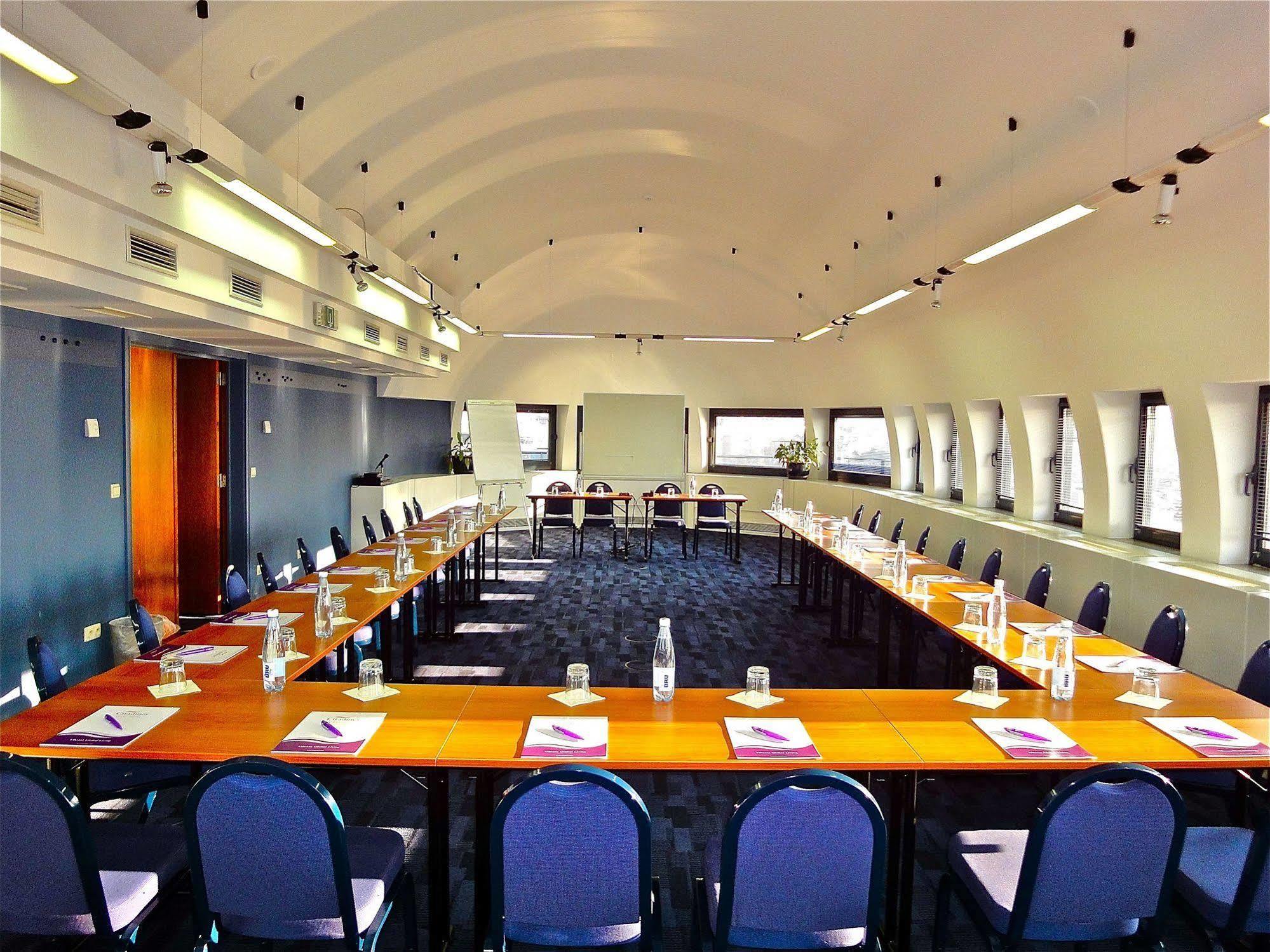 Citadines Toison D'or Aparthotel 3*