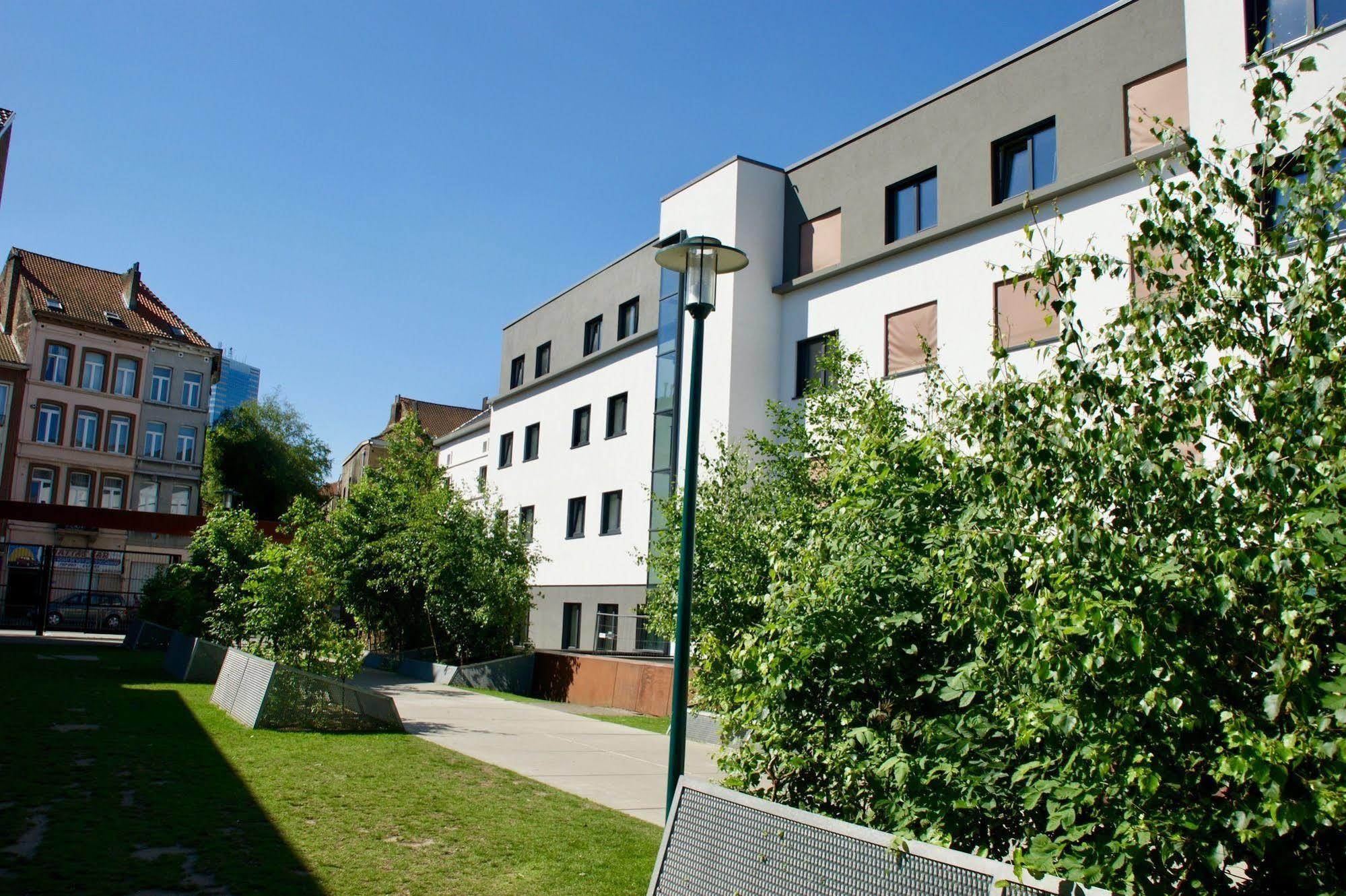 Belle Hotel