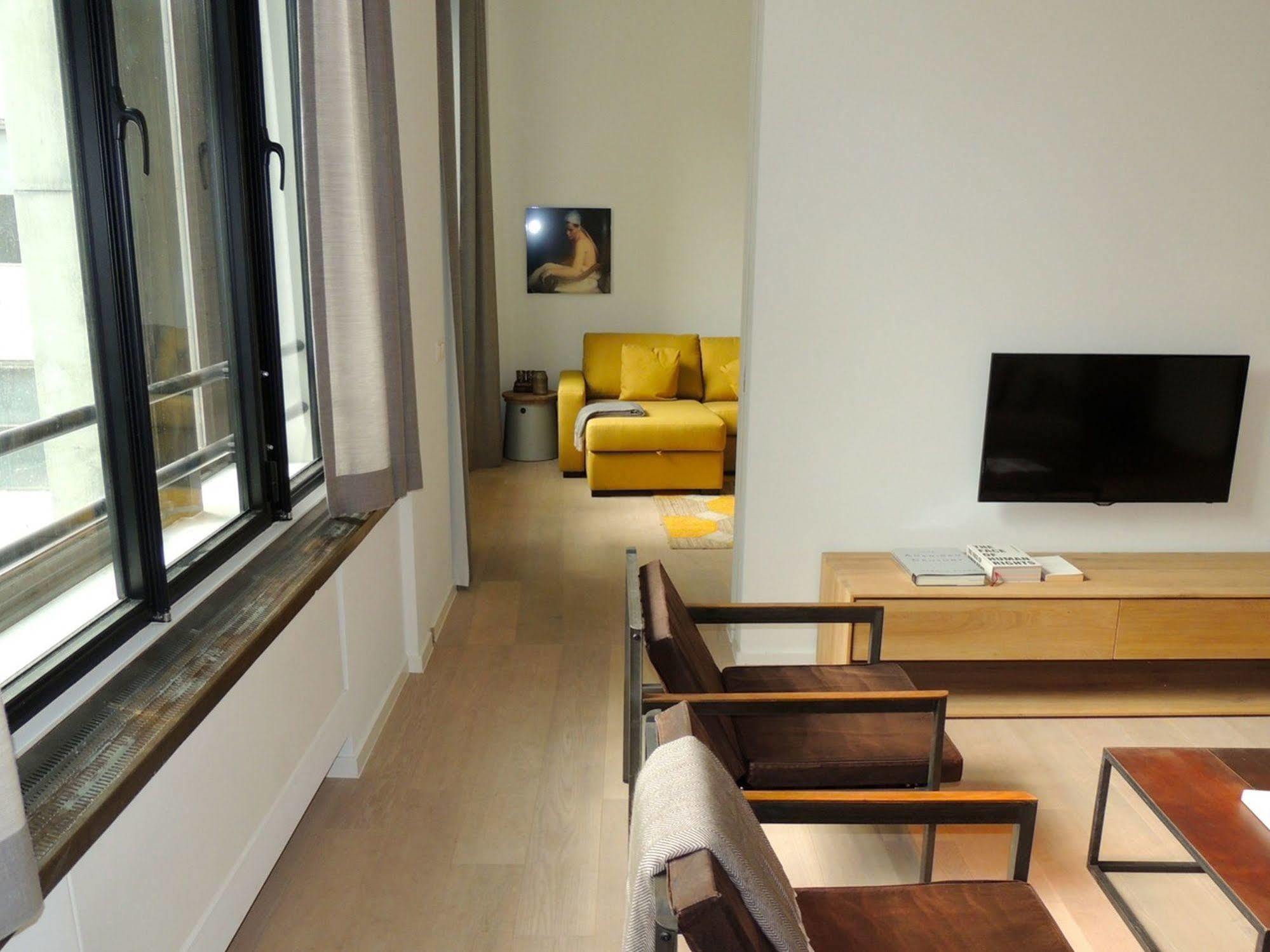 Chambon Suites Khách sạn hẻo lánh 2*