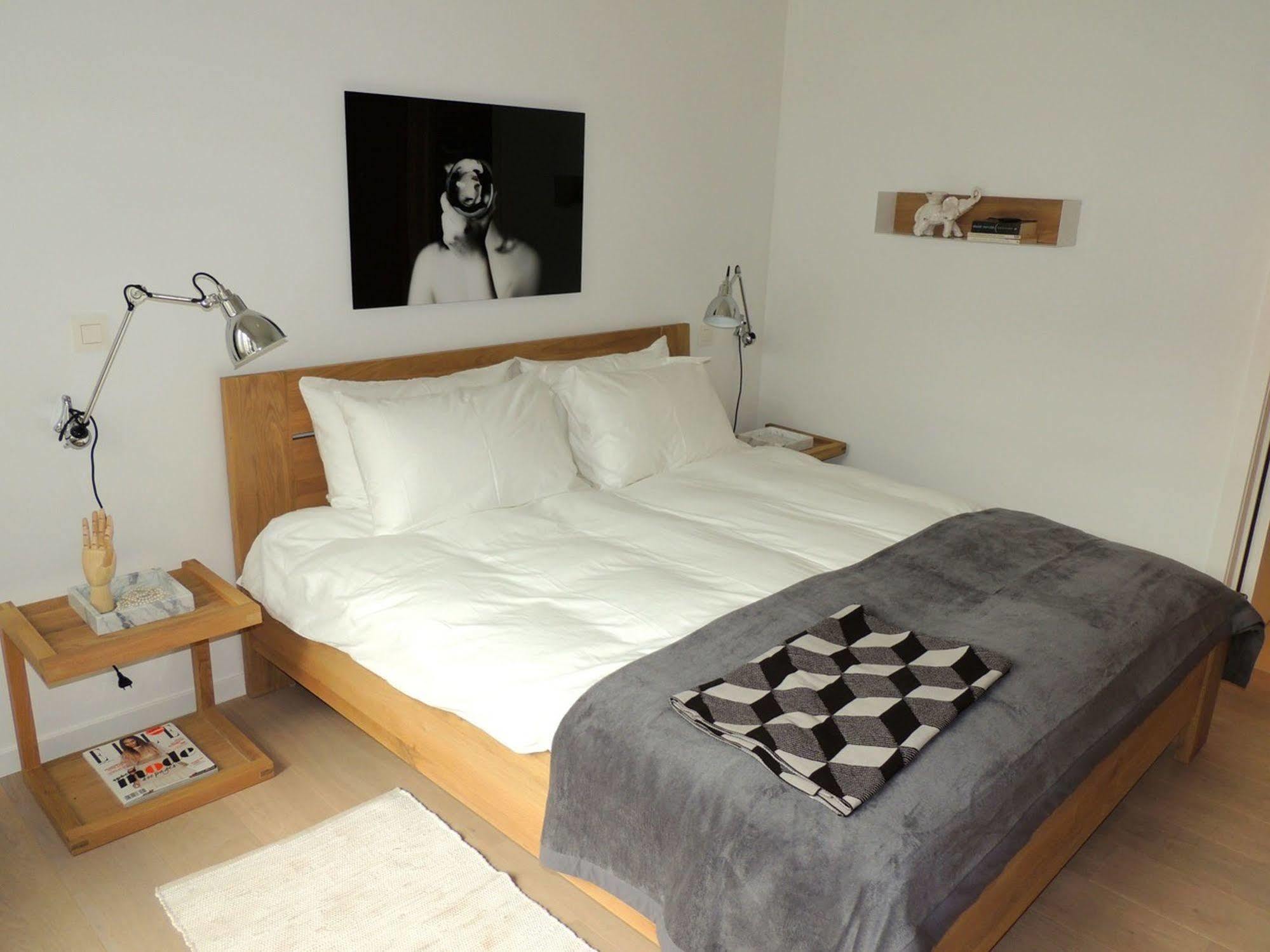 Chambon Suites Khách sạn hẻo lánh 2*