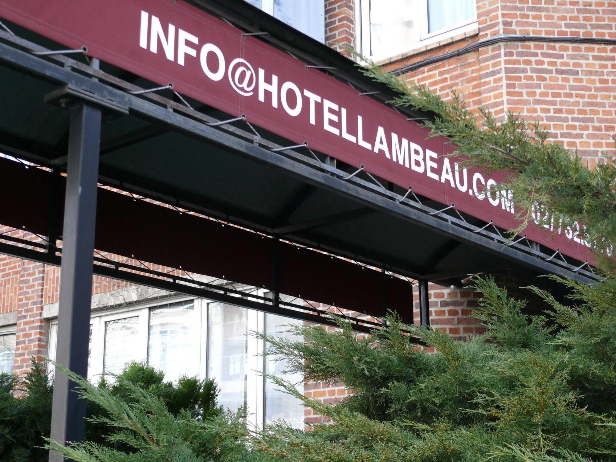 Lambeau Hotel 2*