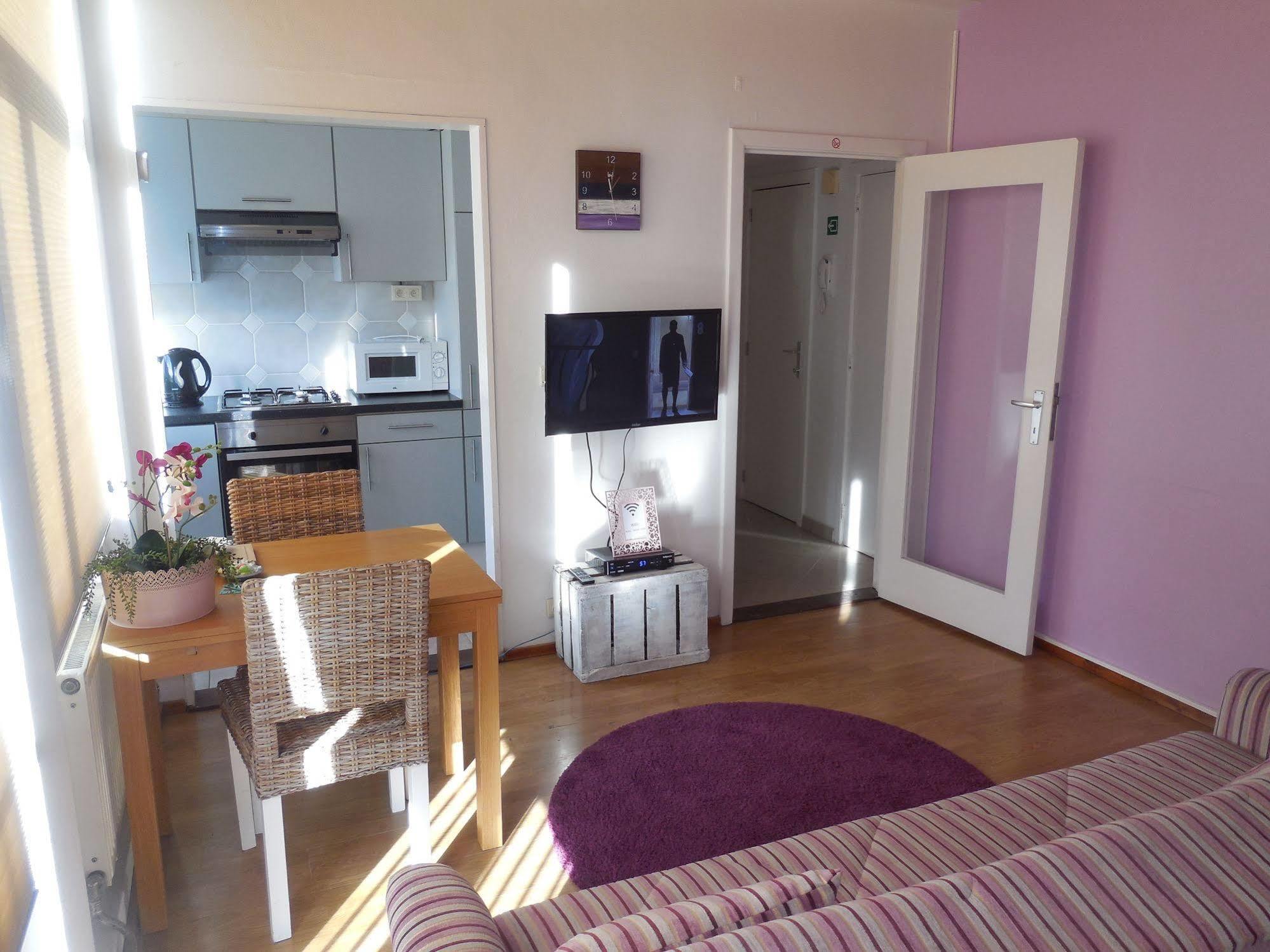 Central Flats Apartment *