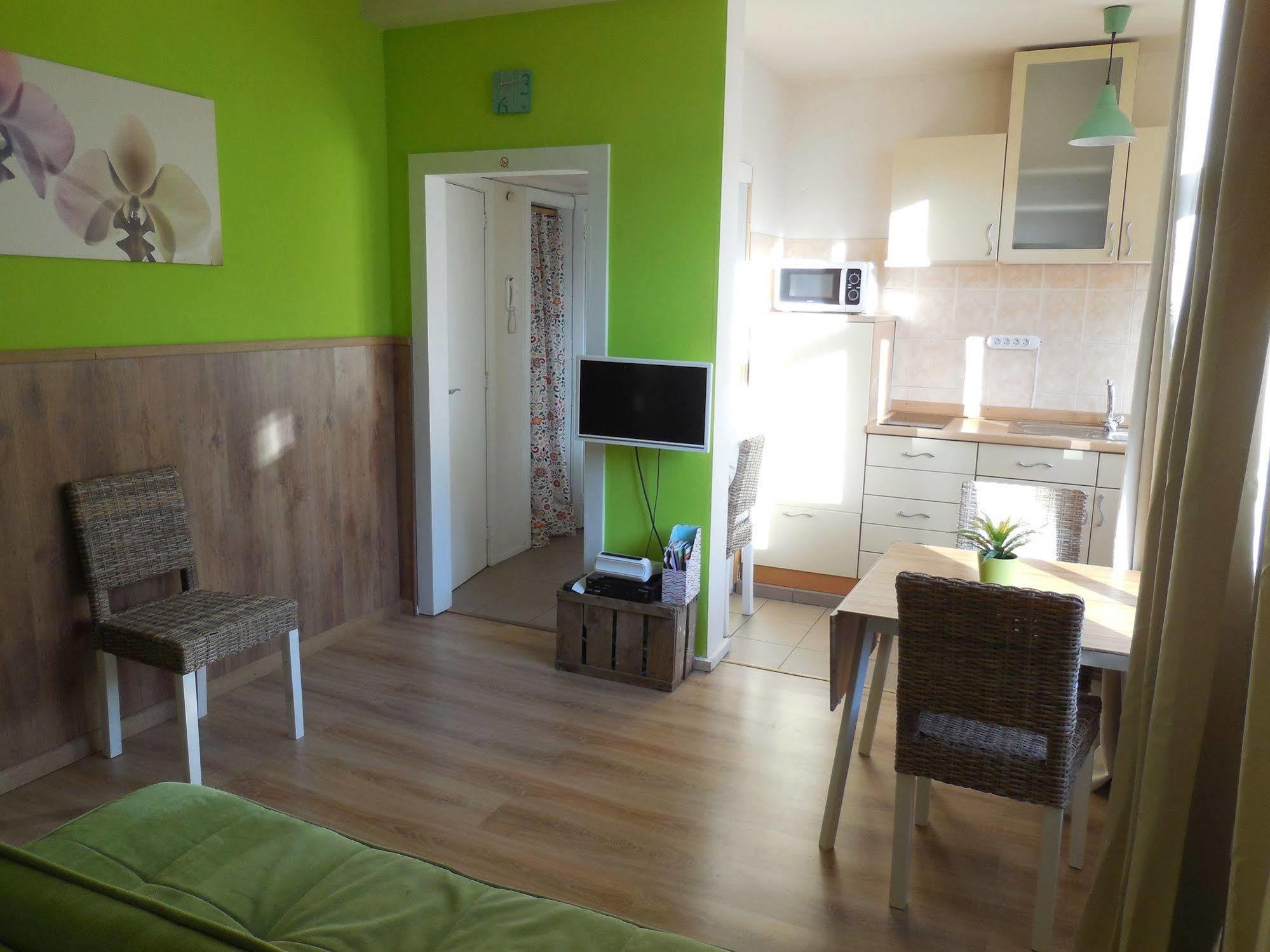 Central Flats Apartment