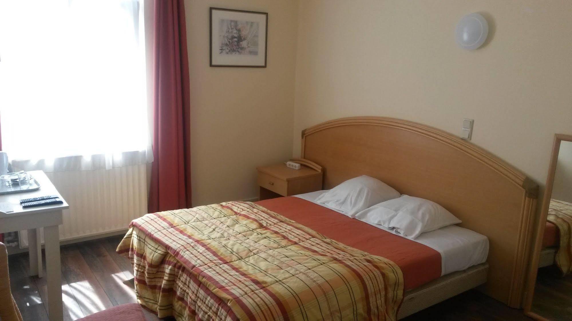 Hotel Queen Mary Brussels