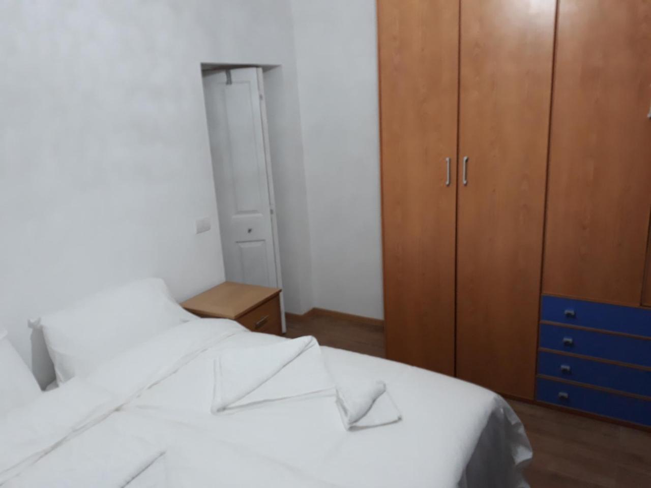 Parvis De Saint-gilles Apartment