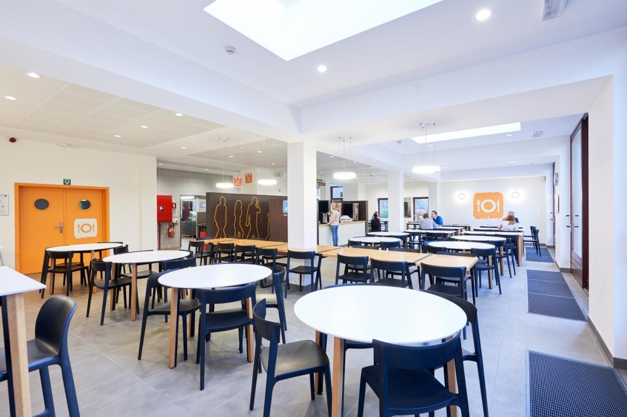 Hi Generation Europe Hostel Albergue Sint-Jans-Molenbeek