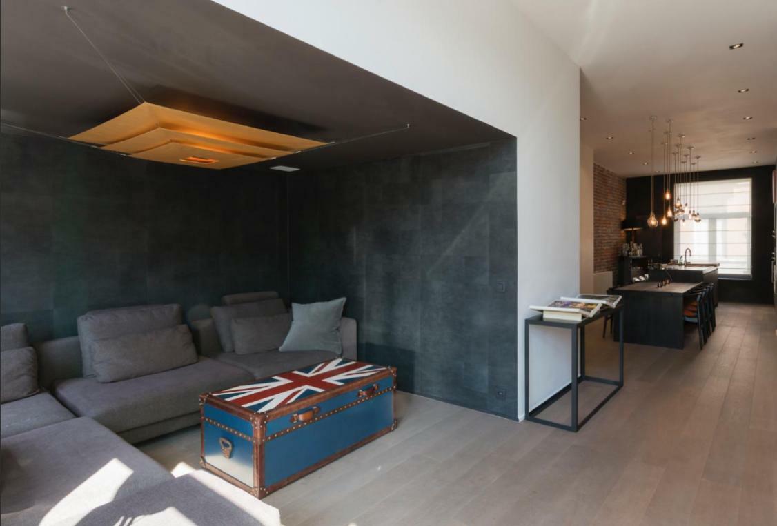 Apartment Flagey Terrace Design *