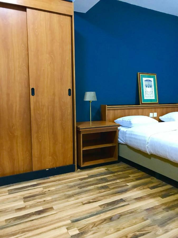 Bentley New Hotel 3*