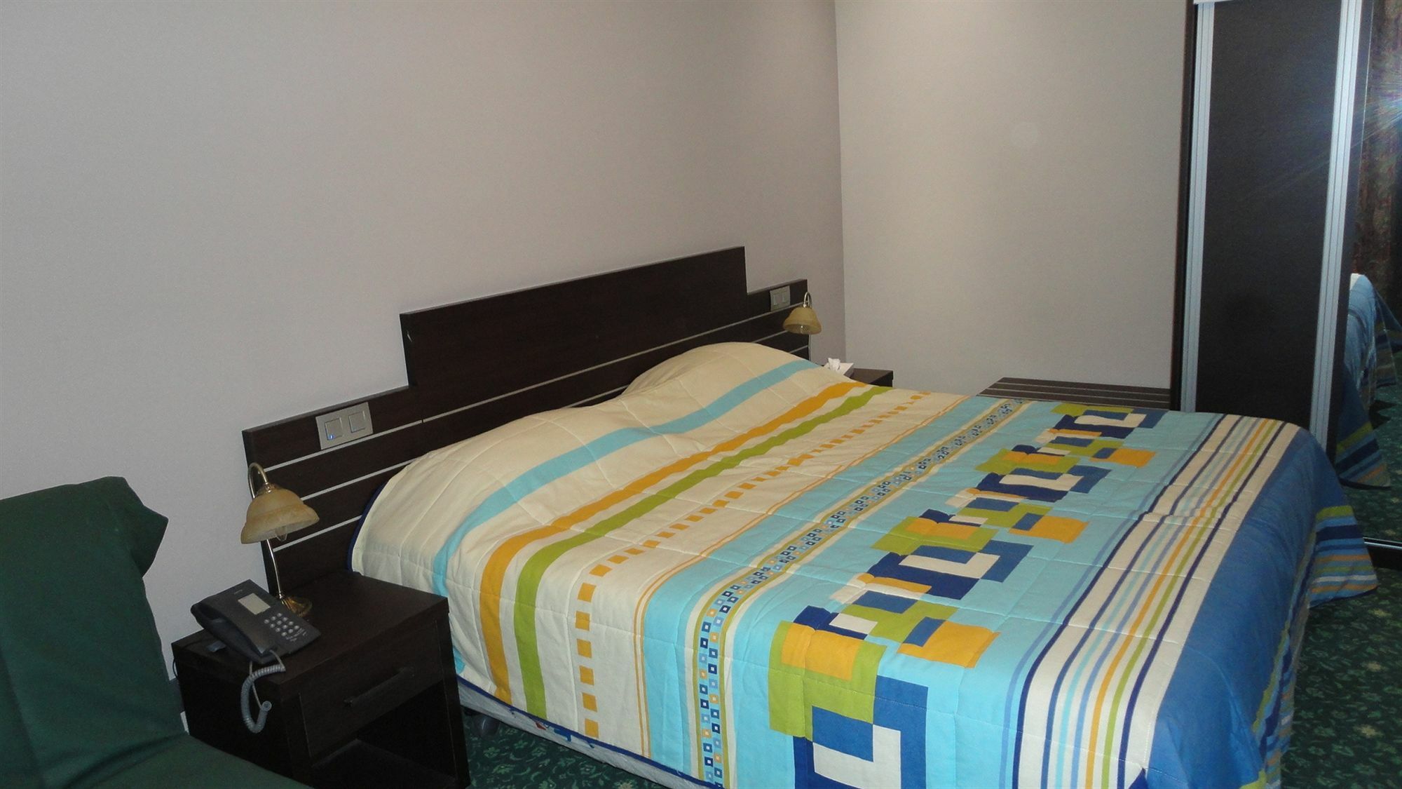 L'auberge Du Souverain Khách sạn 3*