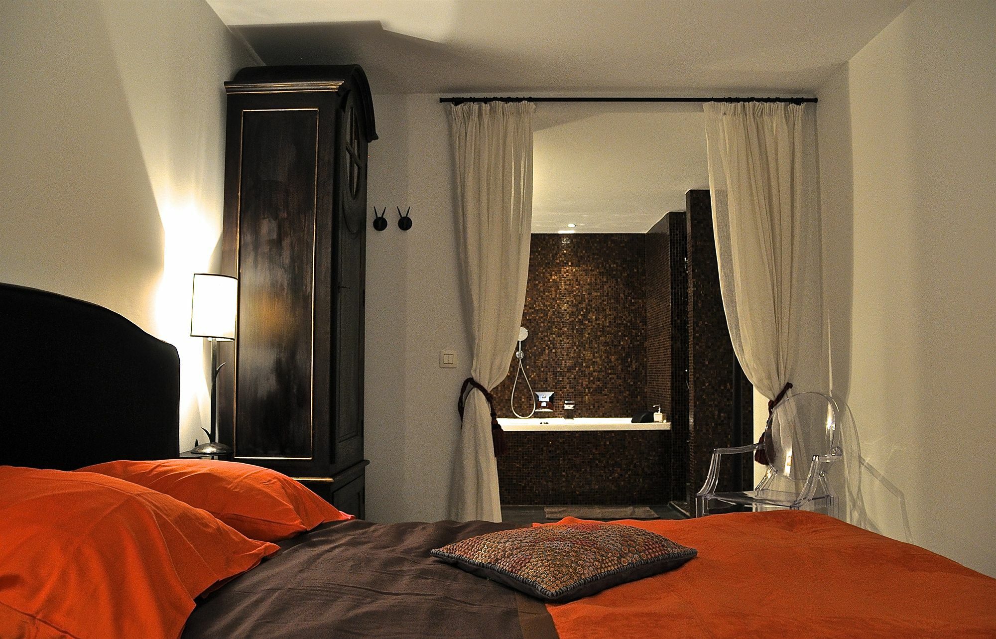 Bed & Breakfast Un Jardin En Saint-Gilles