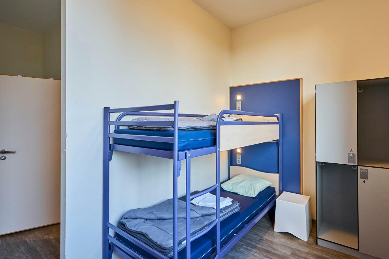 Hi Generation Europe Hostel Albergue *