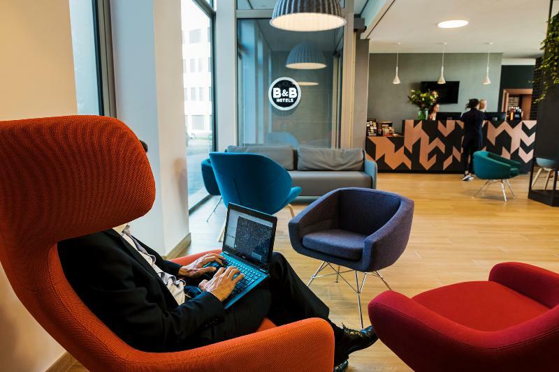 Hotel Brussels Centre Gare Du Midi 3*