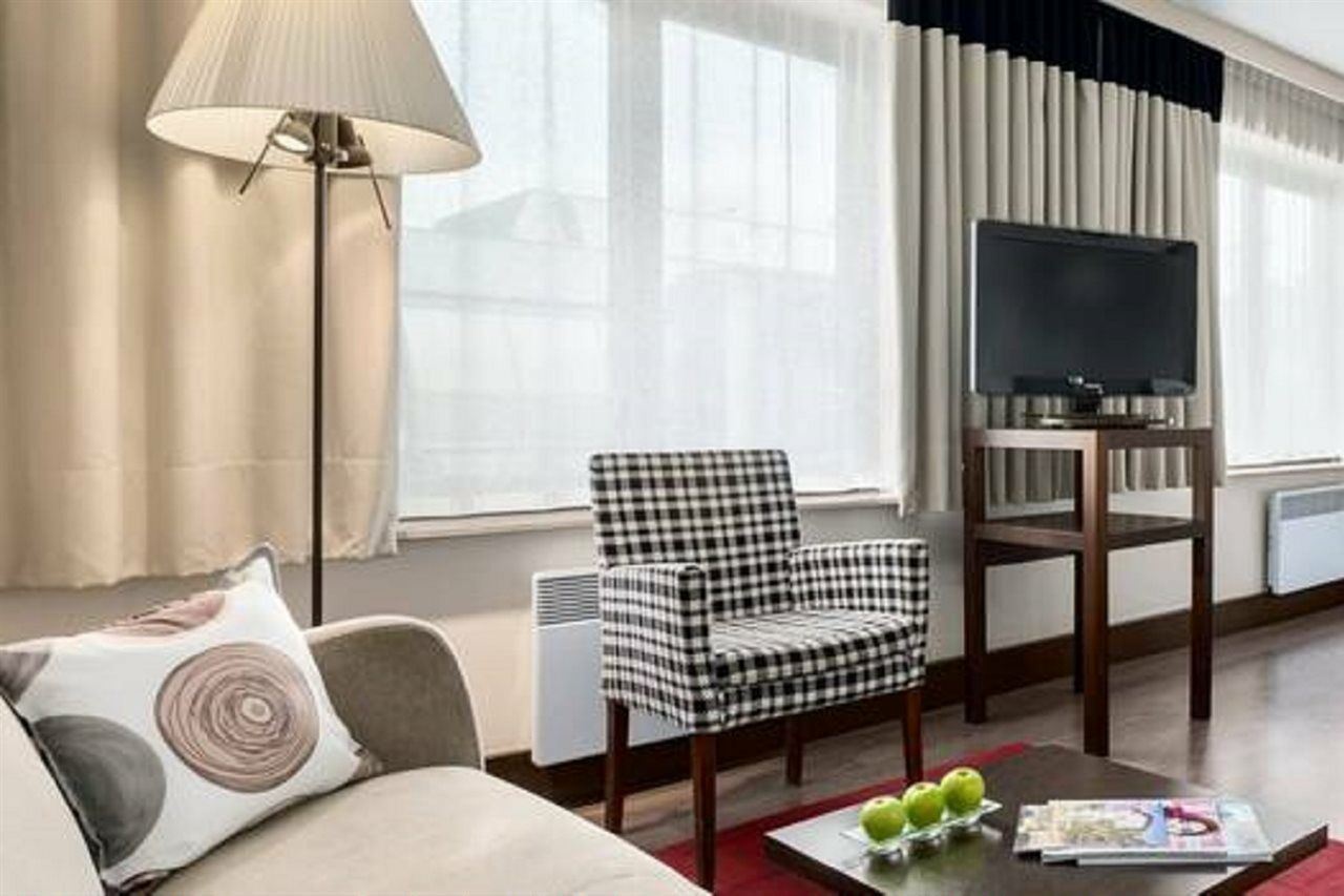 Nh Grand Place Arenberg Hotel 4*