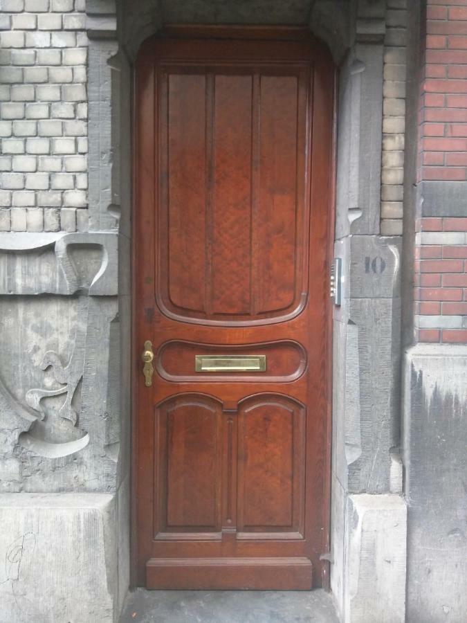 Art Nouveau Floral Apartment