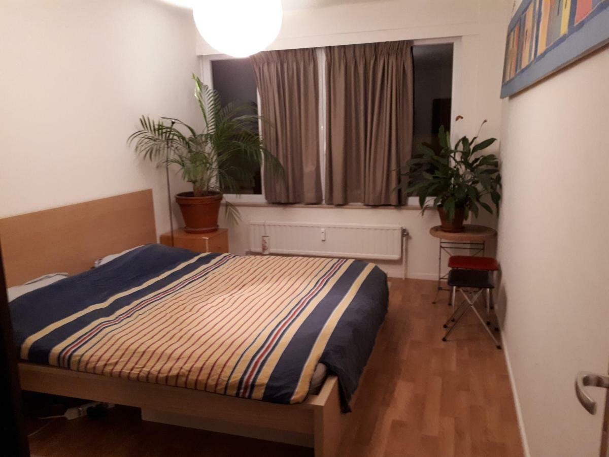 Nhà khách Rustig Gelegen Aan Bos Brussels