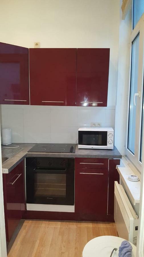 Apartment Central Yellow Apartment