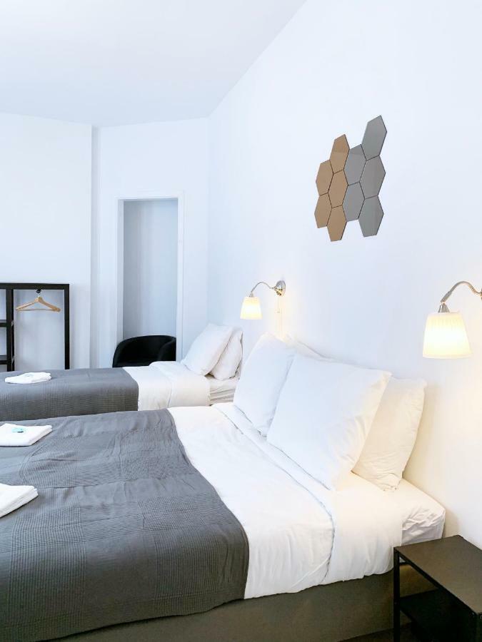 Guest house Hive Midi Center 3*