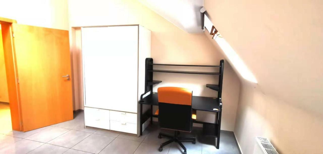 Apartment In The Heart Of *
