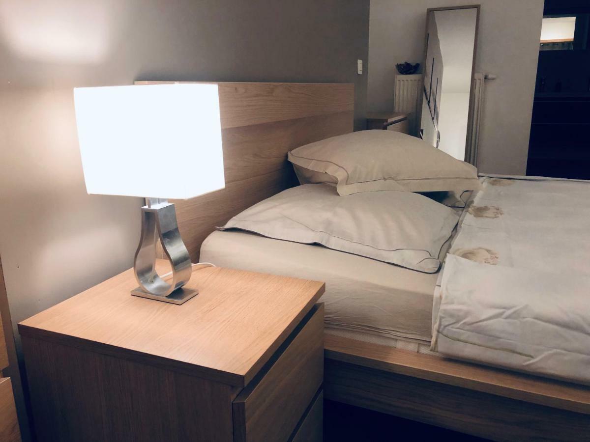 Apartment Grand Place, Only 3 Min Walk, 80M Beautiful Apartment