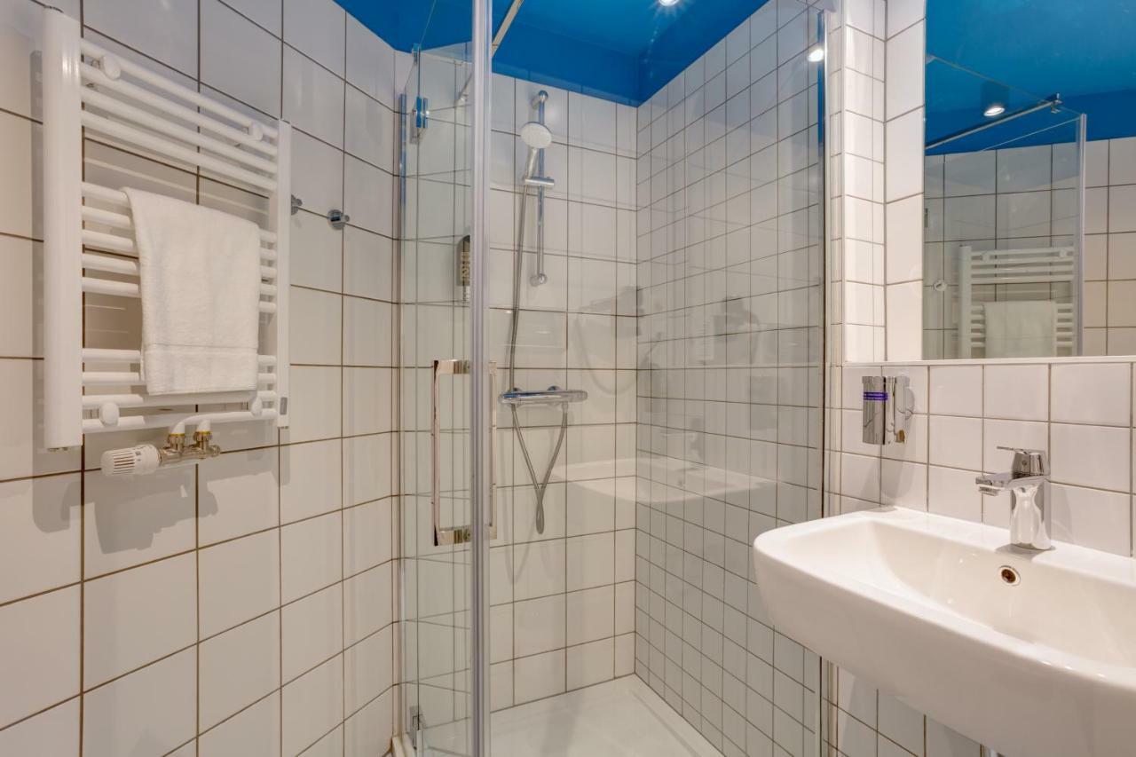 Hotel Meininger Bruxelles Gare Du Midi 3*