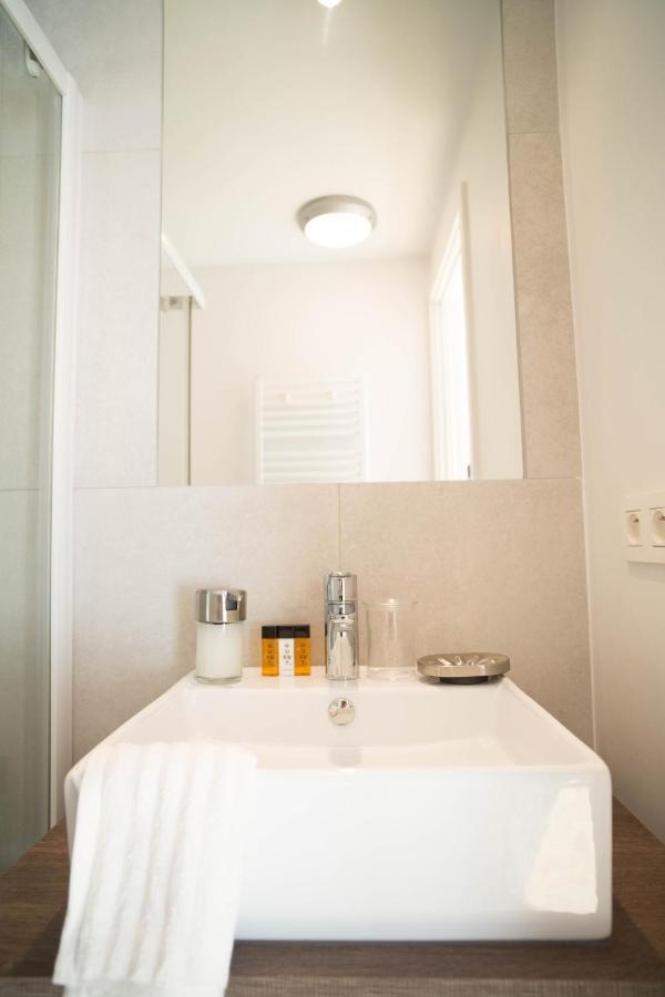 Fabulous Housings 2 Steps From Cee * Brussels