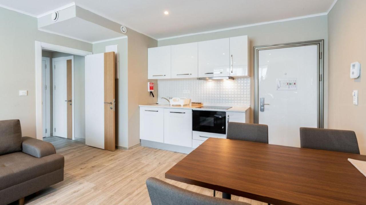 Flat Midi 33 3* Brussels